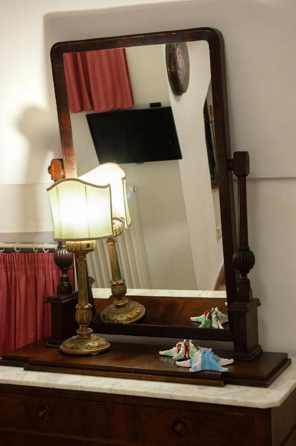 La Casa Nel Vico Appartement Marittima Buitenkant foto